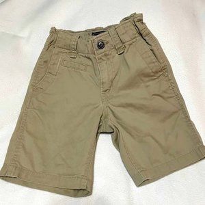Gap Kids boys size 6 Khaki Shorts